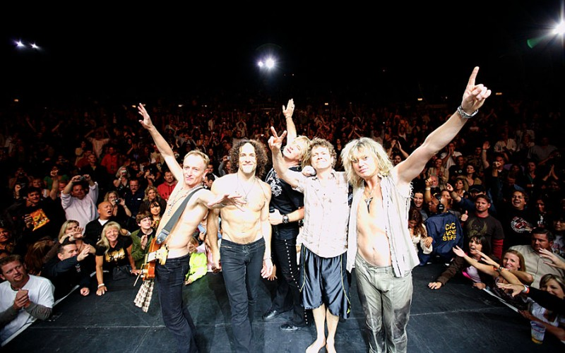 Def Leppard and the 1-Armed Drummer