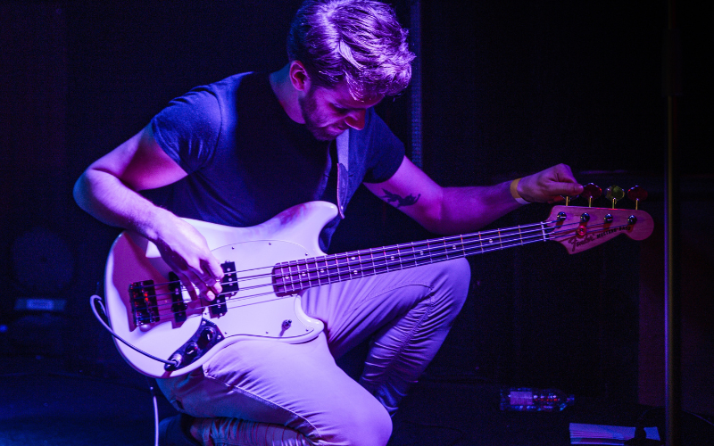 What’s the Easiest Way to Learn Bass Guitar